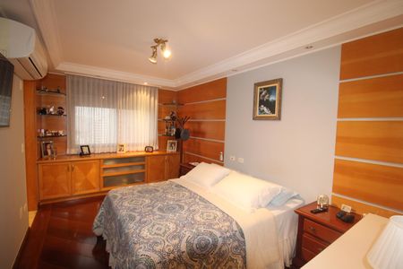 Apartamento à venda com 210m², 3 quartos e 3 vagasQuarto 4