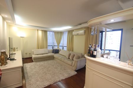 Apartamento à venda com 210m², 3 quartos e 3 vagasSala