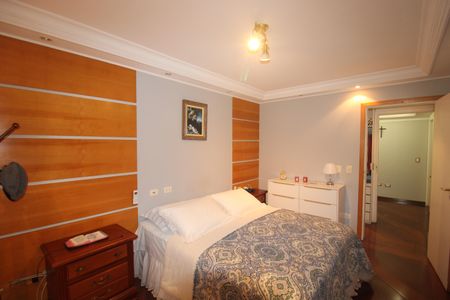 Apartamento à venda com 210m², 3 quartos e 3 vagasQuarto 4