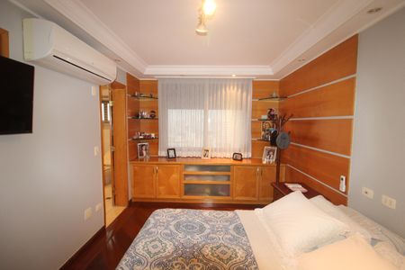 Apartamento à venda com 210m², 3 quartos e 3 vagasQuarto 4