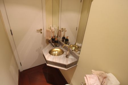 Apartamento à venda com 210m², 3 quartos e 3 vagasLavabo