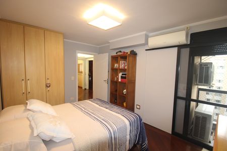 Apartamento à venda com 210m², 3 quartos e 3 vagasQuarto 3
