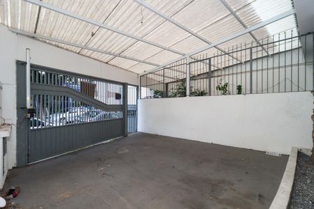 Casa à venda com 230m², 4 quartos e 2 vagasGaragem
