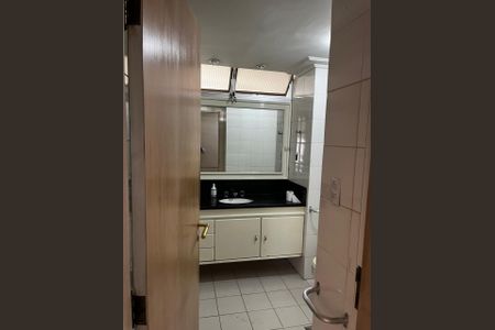 Apartamento à venda com 240m², 3 quartos e 1 vaga Apartamento à venda com 240m², 3 quartos e 1 vagaFoto 06