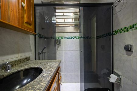 Apartamento à venda com 56m², 2 quartos e sem vaga Apartamento à venda com 56m², 2 quartos e sem vagaBanheiro