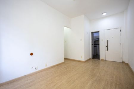Apartamento à venda com 56m², 2 quartos e sem vaga Apartamento à venda com 56m², 2 quartos e sem vagaSala