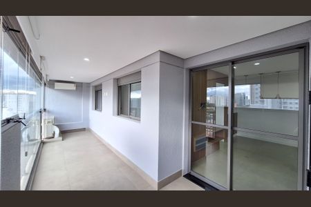 Apartamento à venda com 67m², 2 quartos e 1 vagaVaranda