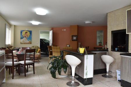 Casa para alugar com 320m², 4 quartos e 4 vagasÁrea gourmet com churrasqueira