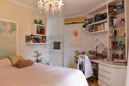 Casa para alugar com 320m², 4 quartos e 4 vagasSuíte 3