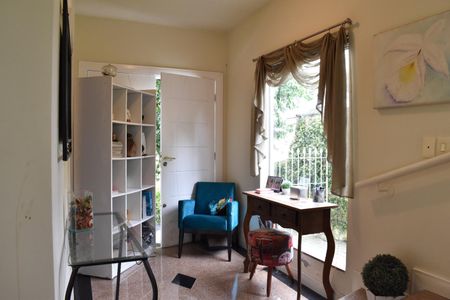 Casa para alugar com 320m², 4 quartos e 4 vagasHall de Entrada