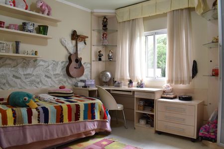 Casa para alugar com 320m², 4 quartos e 4 vagasSuíte 2