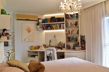 Casa para alugar com 320m², 4 quartos e 4 vagasSuíte 3