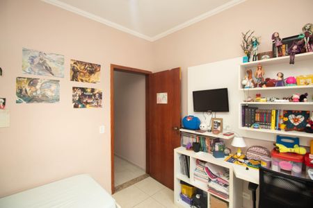 Casa à venda com 113m², 3 quartos e 2 vagas Casa à venda com 113m², 3 quartos e 2 vagasQuarto 2