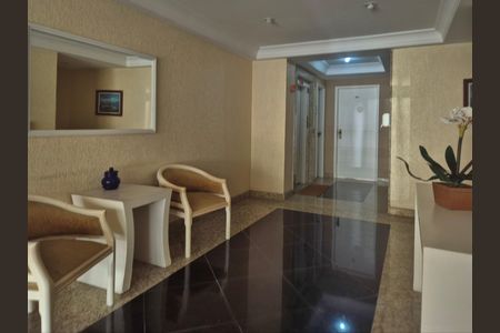Apartamento para alugar com 119m², 3 quartos e 2 vagas Apartamento para alugar com 119m², 3 quartos e 2 vagasHall de entrada