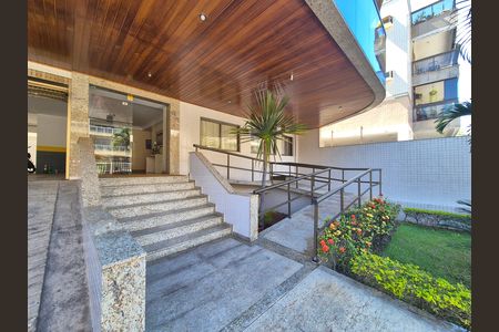 Apartamento para alugar com 119m², 3 quartos e 2 vagas Apartamento para alugar com 119m², 3 quartos e 2 vagasEntrada