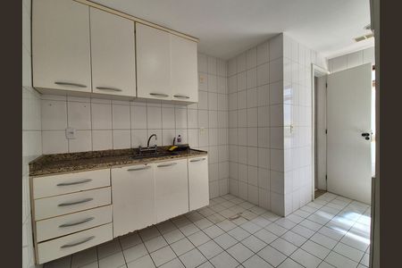 Apartamento para alugar com 119m², 3 quartos e 2 vagas Apartamento para alugar com 119m², 3 quartos e 2 vagasCozinha