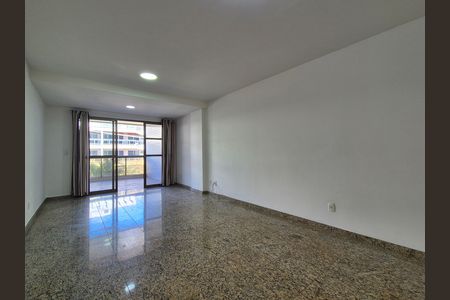 Apartamento para alugar com 119m², 3 quartos e 2 vagas Apartamento para alugar com 119m², 3 quartos e 2 vagassala
