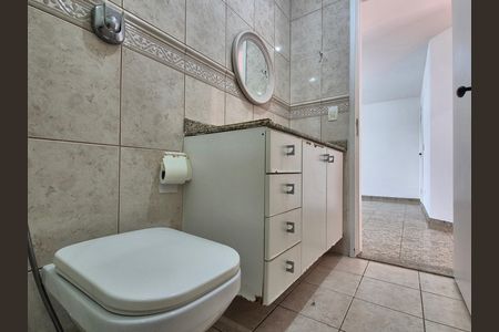 Apartamento para alugar com 119m², 3 quartos e 2 vagas Apartamento para alugar com 119m², 3 quartos e 2 vagasBanheiro