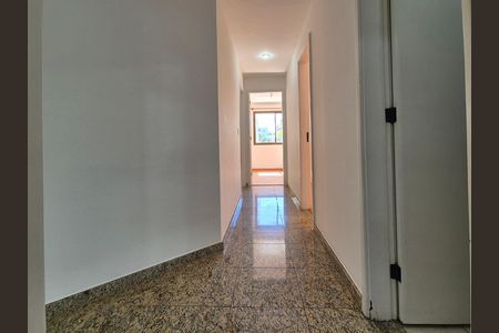 Apartamento para alugar com 119m², 3 quartos e 2 vagas Apartamento para alugar com 119m², 3 quartos e 2 vagasCorredor
