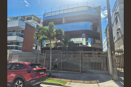 Apartamento para alugar com 119m², 3 quartos e 2 vagas Apartamento para alugar com 119m², 3 quartos e 2 vagasFachada