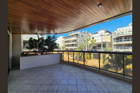Apartamento para alugar com 119m², 3 quartos e 2 vagas Apartamento para alugar com 119m², 3 quartos e 2 vagasVaranda