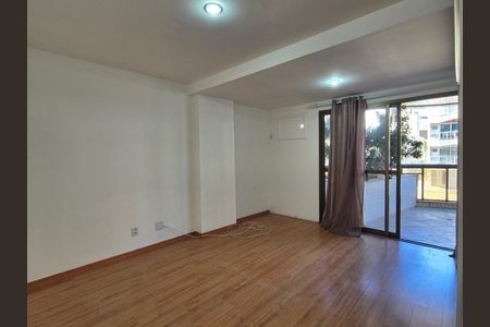 Apartamento para alugar com 119m², 3 quartos e 2 vagas Apartamento para alugar com 119m², 3 quartos e 2 vagasSuite