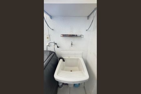 Apartamento à venda com 56m², 2 quartos e 1 vaga Apartamento à venda com 56m², 2 quartos e 1 vagaÁrea de Serviço