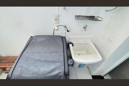 Apartamento à venda com 56m², 2 quartos e 1 vaga Apartamento à venda com 56m², 2 quartos e 1 vagaÁrea de Serviço