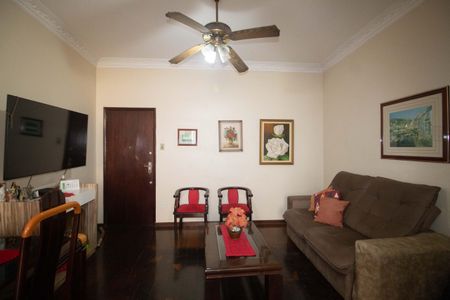 Apartamento à venda com 120m², 3 quartos e 1 vagaSala