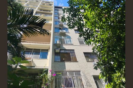 Apartamento à venda com 120m², 3 quartos e 1 vagaFachada