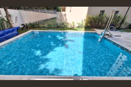 Apartamento para alugar com 30m², 1 quarto e sem vaga Apartamento para alugar com 30m², 1 quarto e sem vagaÁrea comum - Piscina