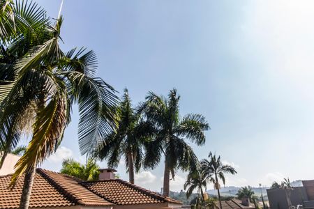 Casa de condomínio à venda com 598m², 4 quartos e 4 vagas Casa de condomínio à venda com 598m², 4 quartos e 4 vagasVista da Suíte