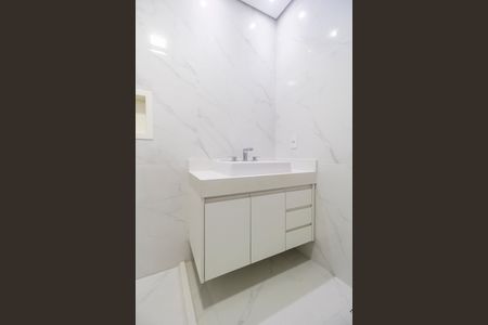 Casa de condomínio à venda com 598m², 4 quartos e 4 vagas Casa de condomínio à venda com 598m², 4 quartos e 4 vagasBanheiro da Suíte 3