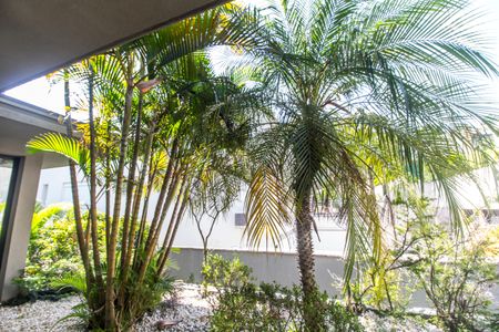 Casa de condomínio à venda com 598m², 4 quartos e 4 vagas Casa de condomínio à venda com 598m², 4 quartos e 4 vagasVista da Sala