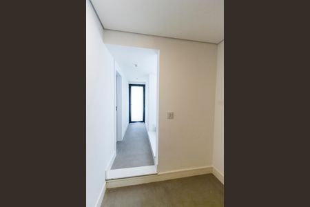 Casa de condomínio à venda com 598m², 4 quartos e 4 vagas Casa de condomínio à venda com 598m², 4 quartos e 4 vagasHall de entrada