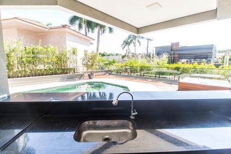Casa de condomínio à venda com 598m², 4 quartos e 4 vagas Casa de condomínio à venda com 598m², 4 quartos e 4 vagasÁrea gourmet