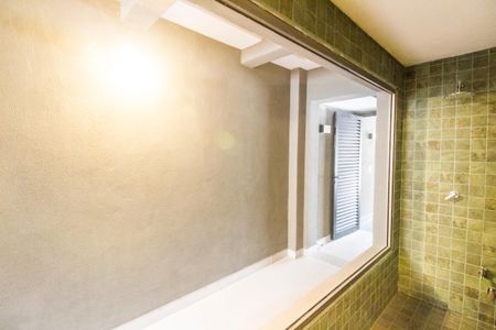 Casa de condomínio à venda com 598m², 4 quartos e 4 vagas Casa de condomínio à venda com 598m², 4 quartos e 4 vagasSaúna