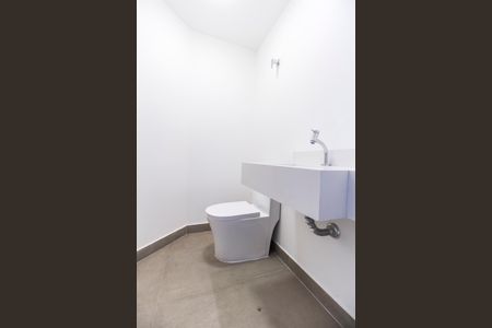 Casa de condomínio à venda com 598m², 4 quartos e 4 vagas Casa de condomínio à venda com 598m², 4 quartos e 4 vagasLavabo