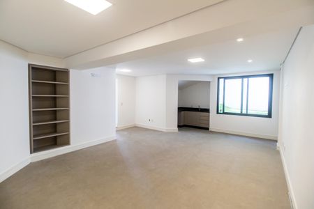 Casa de condomínio à venda com 598m², 4 quartos e 4 vagas Casa de condomínio à venda com 598m², 4 quartos e 4 vagasÁrea comum - Salão de festas