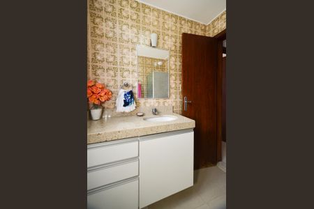 Apartamento à venda com 90m², 3 quartos e 2 vagasBanheiro social