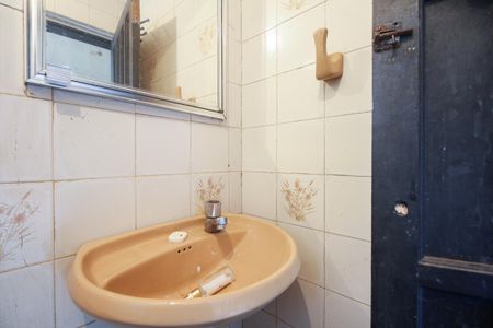 Casa à venda com 287m², 3 quartos e 2 vagasBanheiro de Serviço