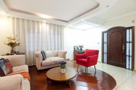 Casa à venda com 287m², 3 quartos e 2 vagasSala