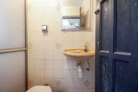 Casa à venda com 287m², 3 quartos e 2 vagasBanheiro de Serviço