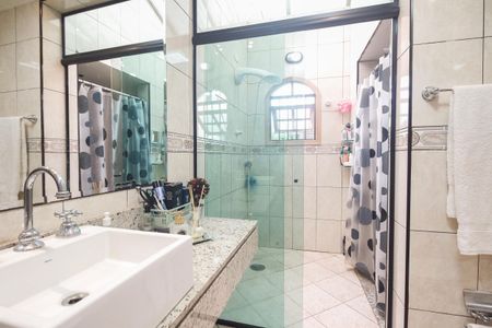 Casa à venda com 287m², 3 quartos e 2 vagasBanheiro da Suíte 3