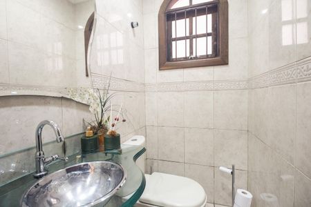 Casa à venda com 287m², 3 quartos e 2 vagasLavabo