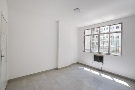 Apartamento para alugar com 79m², 2 quartos e sem vaga Apartamento para alugar com 79m², 2 quartos e sem vagaSala