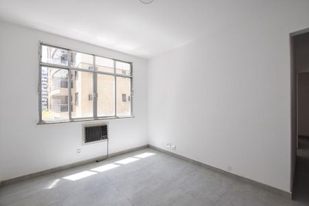 Apartamento para alugar com 79m², 2 quartos e sem vaga Apartamento para alugar com 79m², 2 quartos e sem vagaSala