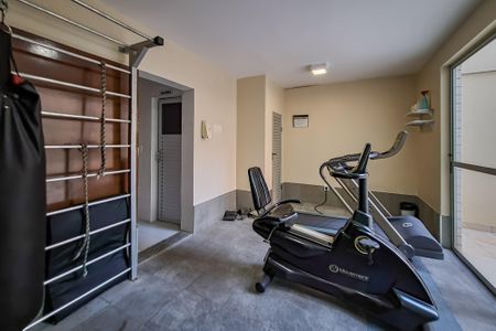 Apartamento à venda com 125m², 4 quartos e 2 vagasÁrea comum - Academia