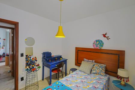 Apartamento à venda com 125m², 4 quartos e 2 vagasQuarto 3