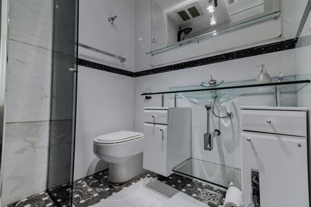 Apartamento à venda com 80m², 2 quartos e 1 vagaBanheiro Social